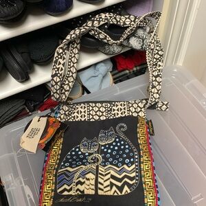 Lauren Burch Cat crossbody NWT. 8 x 10” tags on never carried